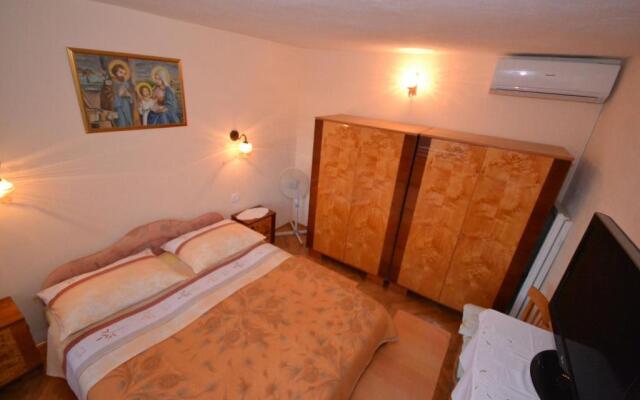 Apartments Kat - 80 m from beach