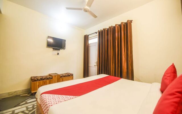 OYO 12411 Woodside Guest House