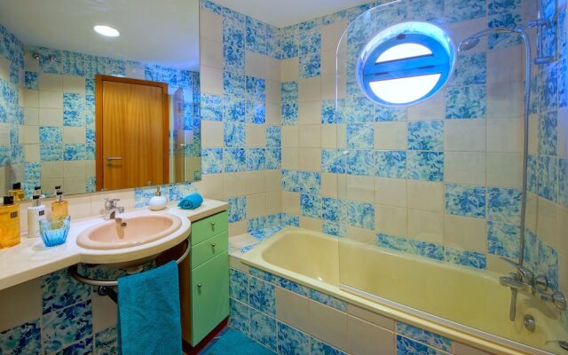 Marina Sea Residence Apartment