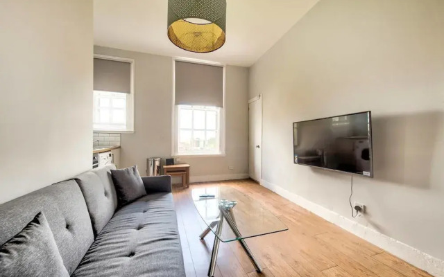 Ultimate Location! Royal Mile 1-bed