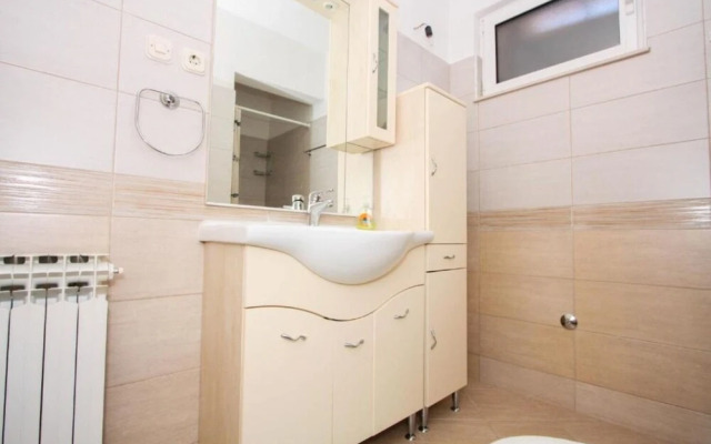 Žana - Close to Beach - A1 Veliki