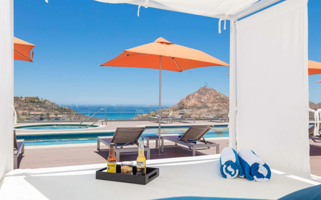 Hampton Inn & Suites by Hilton Los Cabos