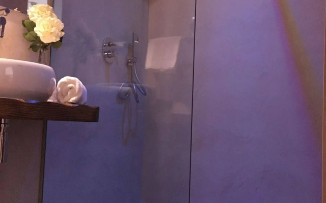 Carone Suite - Charme & Pool