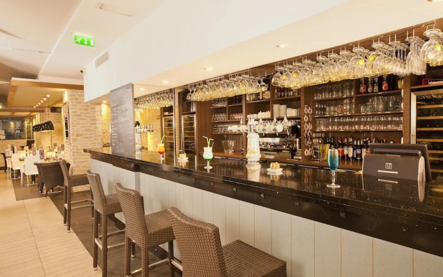 Residhome Appart Hotel Paris-Massy