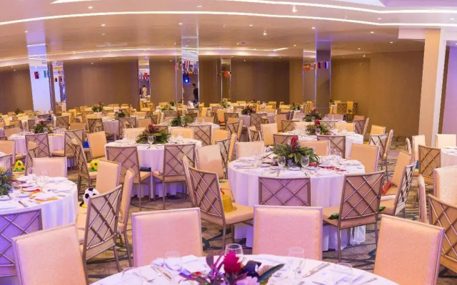 Renaissance Panama City Hotel