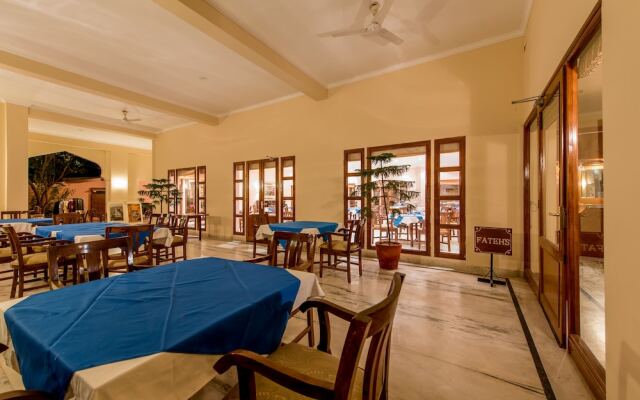 Hotel Dev Vilas