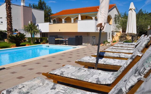 Villa Vanilla with Heated Pool