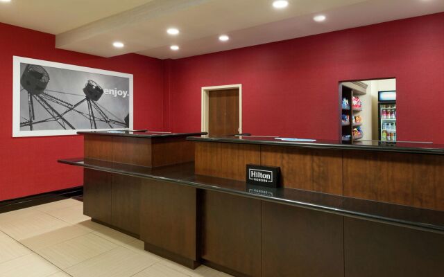 Hampton Inn & Suites National Harbor - Alexandria Area