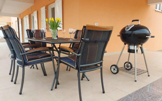 Holiday House Sunset