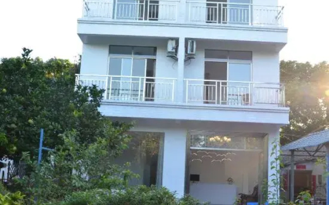 Zimei Homestay (Weizhoudao Shengtang Catholic Church)