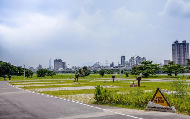 Taipei Hua Zhung Campsite