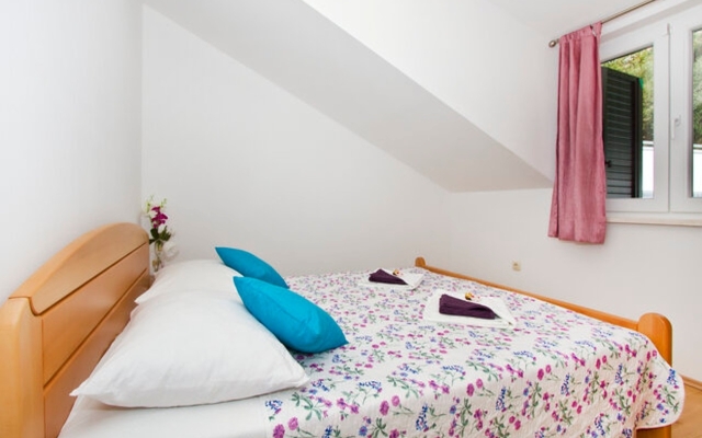 Holiday house Miho - with pool : Omis, Riviera Omis