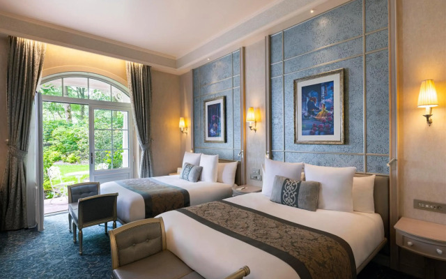Disneyland® Hotel