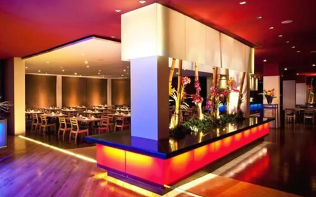 Mikie Holiday Resort & Hotel