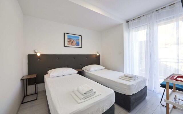 Apartments & Rooms Žaja