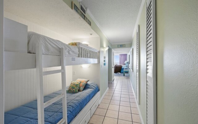 Pelican Beach 1002 1 Bedroom Condo by Pelican Beach Management