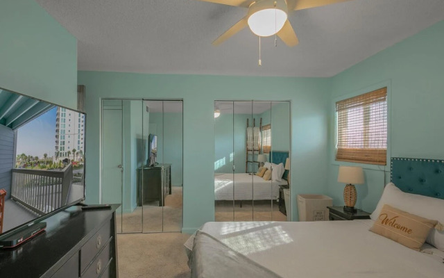 Summer House West B101