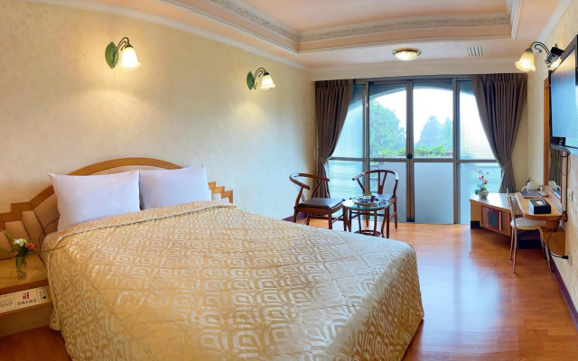 Ali-Shan Kaofeng Hotel