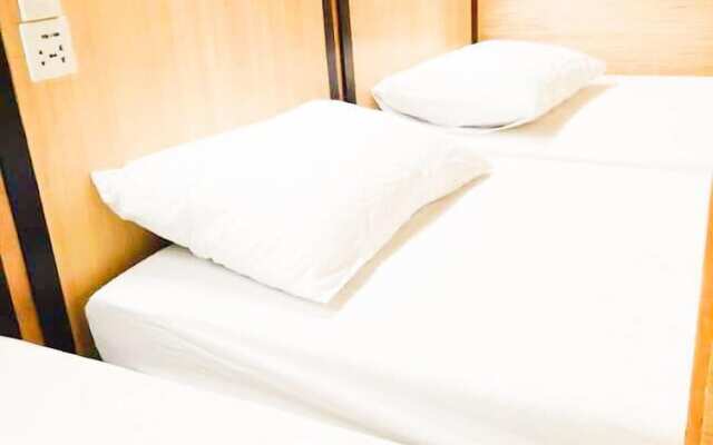 Chiasti Capsule Hostel - Adults Only