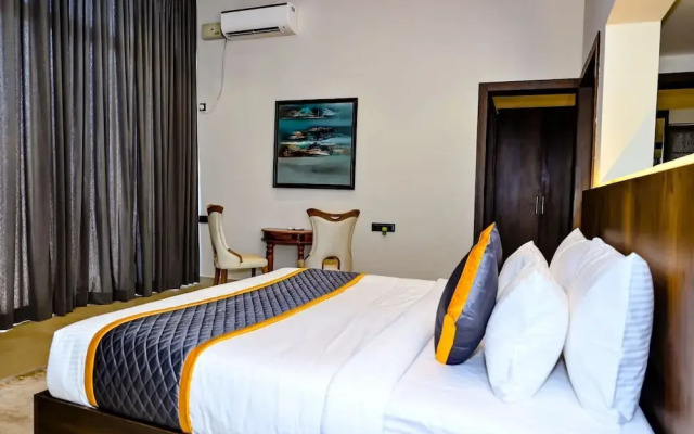 The Zims Luxor Resort