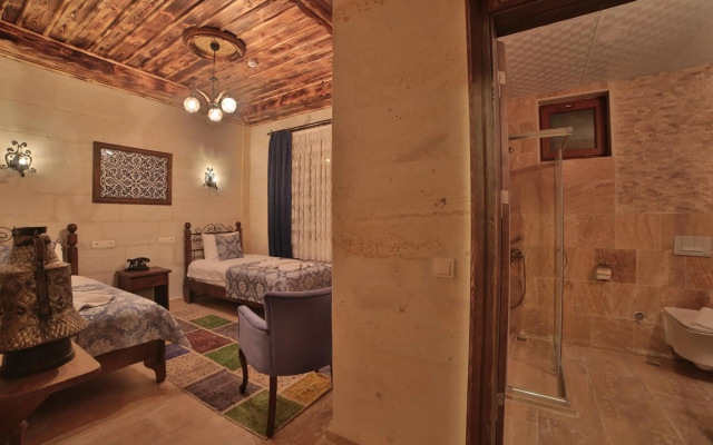 Caravanserai Inn Hotel