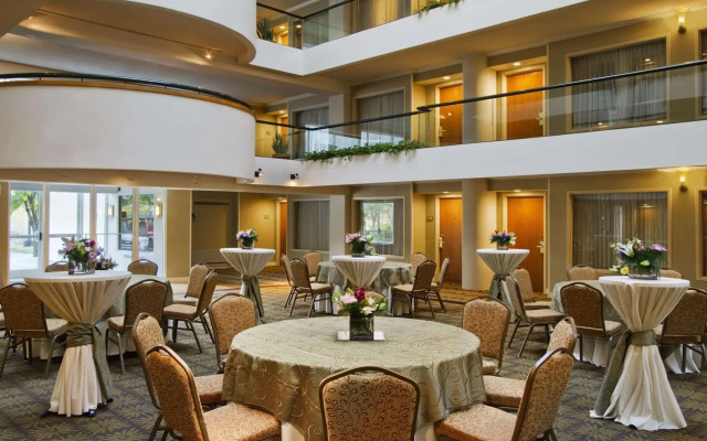 Embassy Suites by Hilton Lexington Green