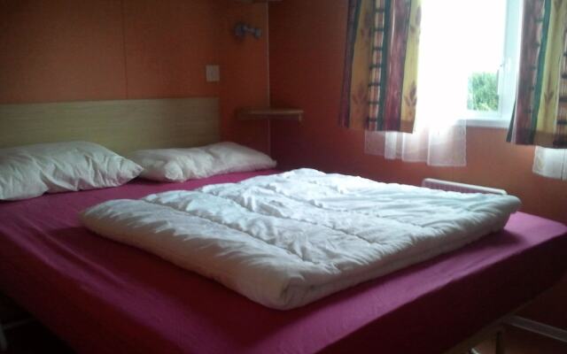 Mobil Home Au Joyeux Faune