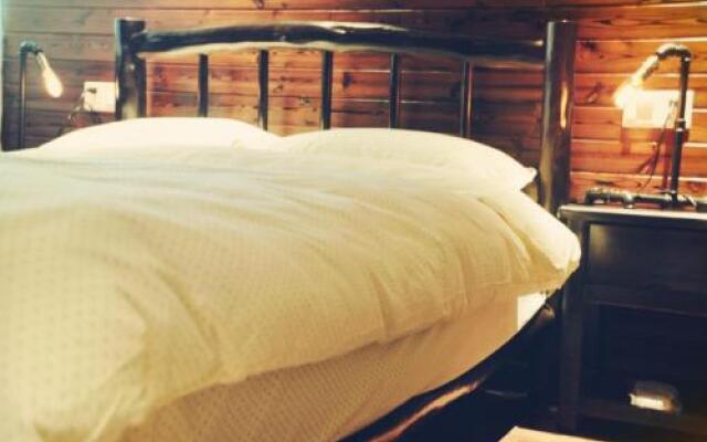 Qiandaohu Qinglu Inn