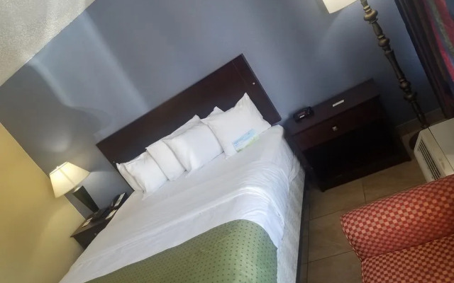 Days Inn by Wyndham St. Petersburg / Tampa Bay Area