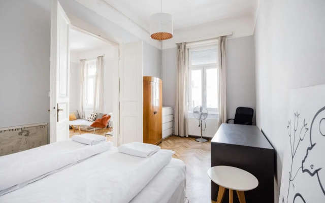 Wesselenyi Design Apartment