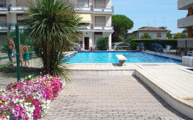 Superb Apartment With Swimming Pool in Front of the Beach by Beahost Rentals