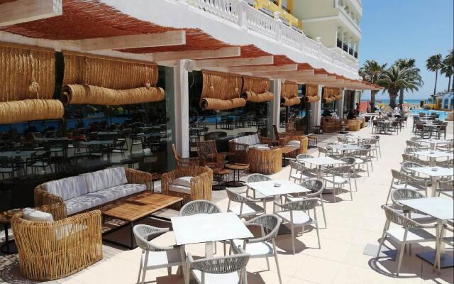 Mediterráneo Bay Hotel & Resort