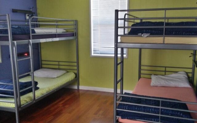 Yosemite International Hostel