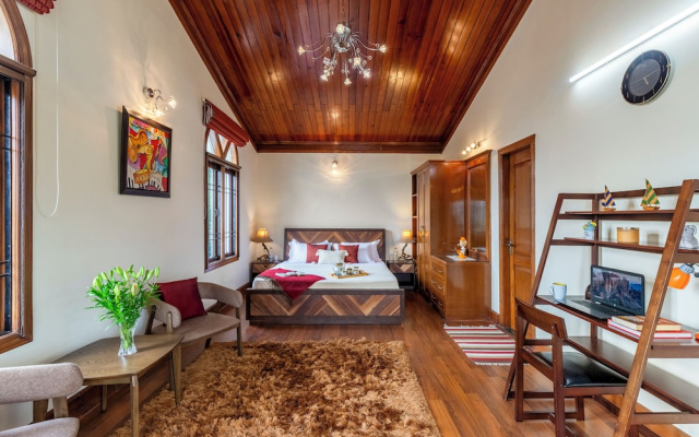 ELIVAAS 3 BHK with lounge The Meadow