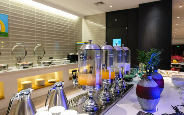 Holiday Inn Express Harbin Qunli by IHG