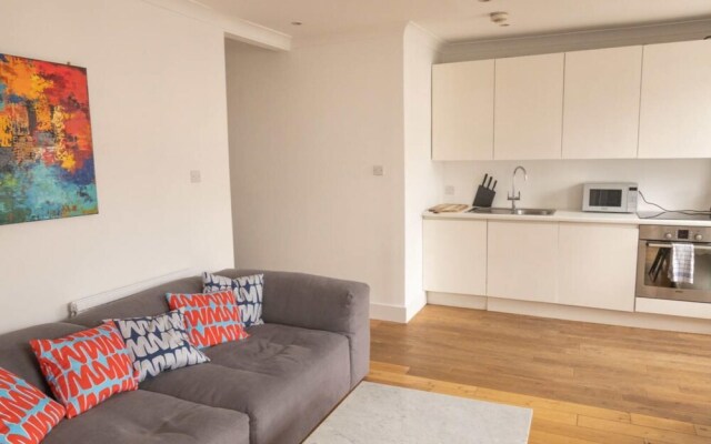 The Hyde Park Wonder - Beckoning 2bdr Flat