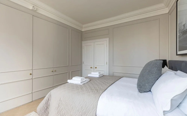 JOIVY Astonishing 2 Bedroom near Mayfair & Piccadilly Circus