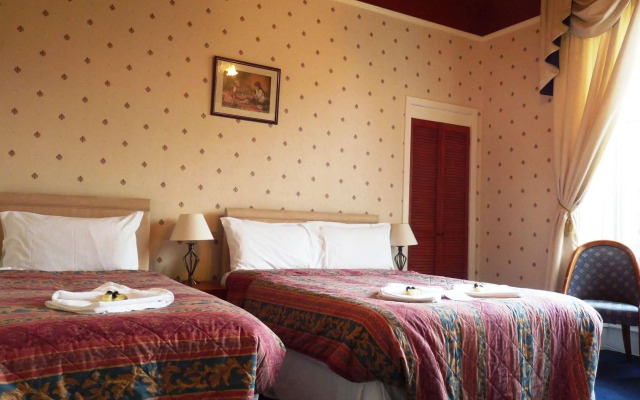 Alba Hills Guest House