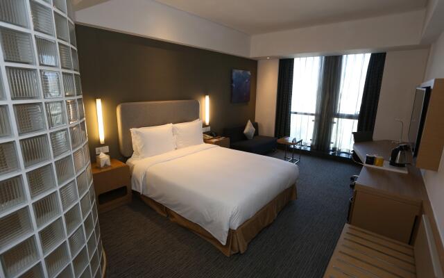 Holiday Inn Express Shanghai Jinsha by IHG