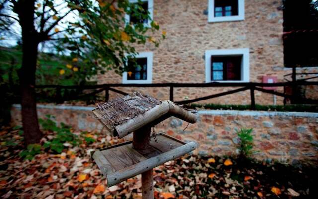 To Archontiko Guest House