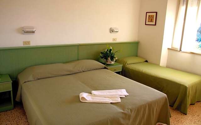 Hotel Excelsior