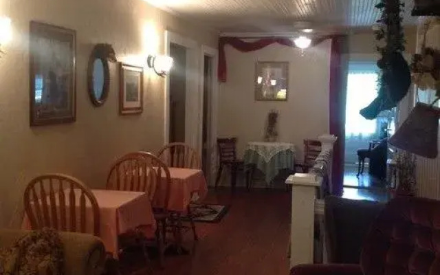 Broad River Inn