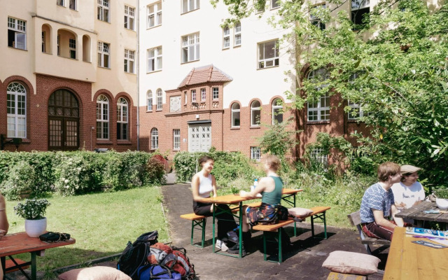 Three Little Pigs Hostel Berlin