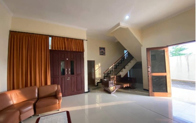 Manyar Sewu Homestay