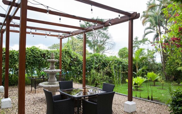 Tifakara Boutique Hotel & Birding Oasis