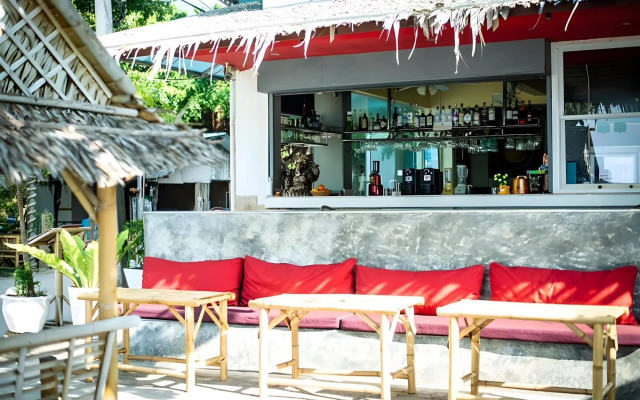 VIVA on the Beach Hotel