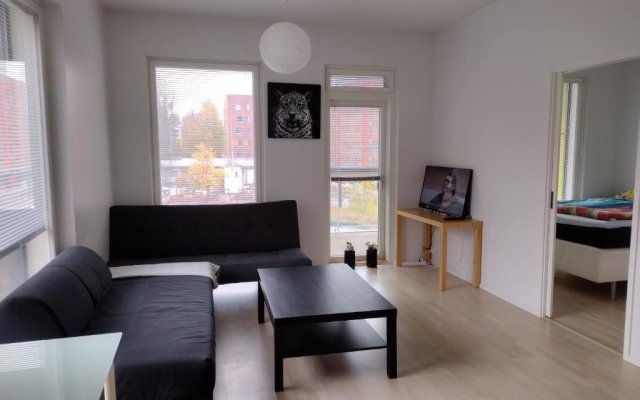 Helsinki Private-Yksityinen-Частный Room in Shared Apartment into Airport-BusTrain Station-University