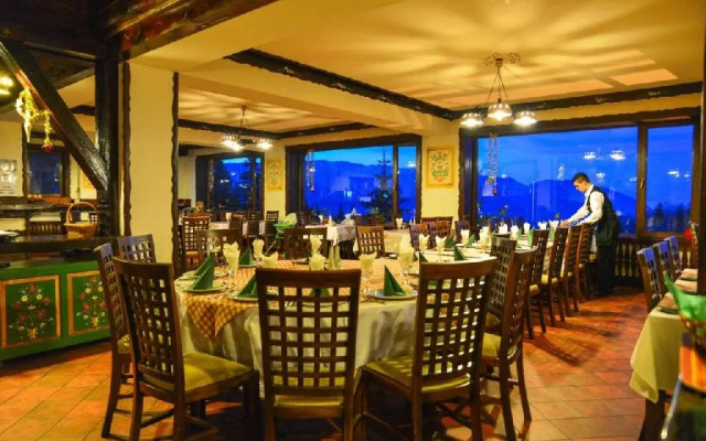 Hotel Bucegi  - Complex Cheile Gradistei Fundata