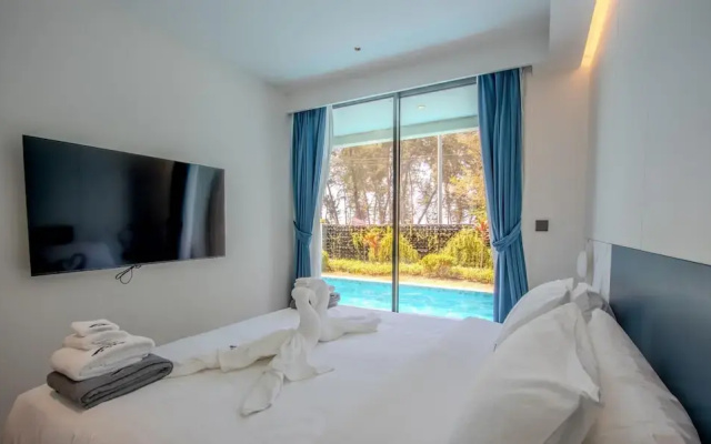 189/77 2BR Beachfront Seaview Pool Access