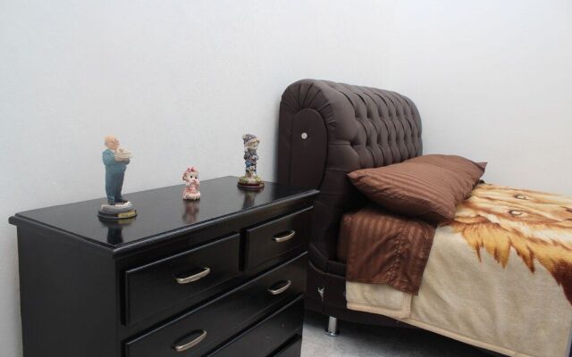 Hostal Betania - Hostel